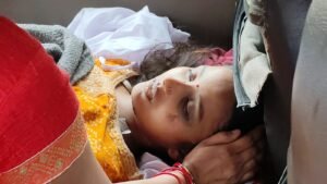 आदित्यपुर में नवविवाहिता की संदिग्ध मौत, शव लेकर अपार्टमेंट पहुंचे परिजन