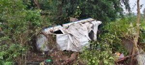 मनोहरपुर-राउरकेला मुख्य मार्ग पर भीषण हादसा, युवक की मौत और सात घायल