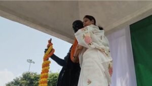 जमशेदपुर में गांधी और शास्त्री जयंती पर श्रद्धांजलि, डीसी राजीव रंजन और मेयर सुधा गुप्ता ने किया माल्यार्पण