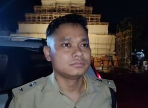 दुर्गापूजा को लेकर सरायकेला पुलिस अलर्ट, एसपी ने आदित्यपुर में सुरक्षा और ट्रैफिक व्यवस्था का लिया जायजा