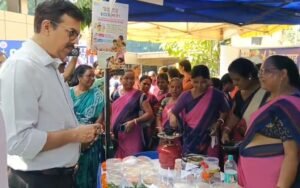 जमशेदपुर में आंगनबाड़ी सहायिकाओं के लिए जिला स्तरीय व्यंजन प्रतियोगिता, गोलमुरी-जुगसलाई की टीम रही प्रथम