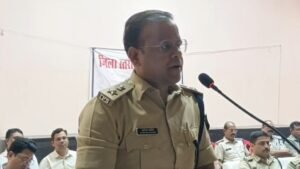 जमशेदपुर में दुर्गा पूजा को लेकर प्रशासन और पूजा समितियों की बैठक, व्यवस्थाएं समय पर पूरी करने पर जोर