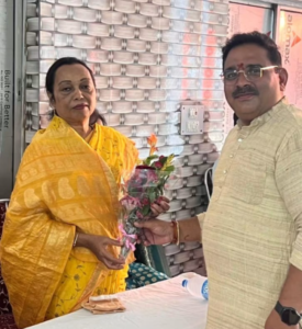 गम्हरिया के पुंजीडुंगरी में महाकवि विद्यापति की प्रतिमा का अनावरण, पूर्व सांसद सुमन महतो और बॉक्सर अरुणा मिश्रा रहीं मौजूद