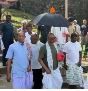मां रूपी सोरेन की अस्थियां लेकर रजरप्पा पहुंचे मुख्यमंत्री हेमंत सोरेन, दामोदर-भैरवी संगम पर करेंगे विसर्जन